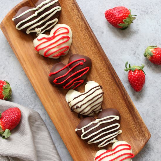 Chocolate Covered Strawberry Hearts - Recipe photo by tipbuzz