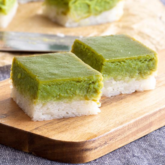 Seri Muka – Coconut Pandan Cake - Recipe photo by Wandercooks