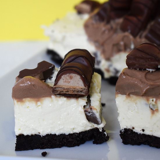 No Bake Kinder Bueno Cheesecake - Recipe photo by lightscamerabake