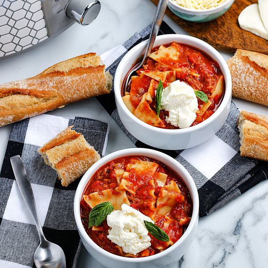 Crockpot Lasagna Soup - Recipe photo by EasyBudgetRecipes
