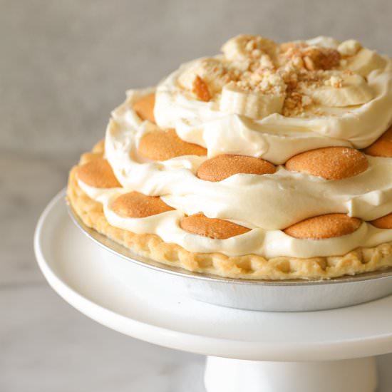 Mile High Banana Pudding Pie - Recipe photo by lovelylittlekitchen