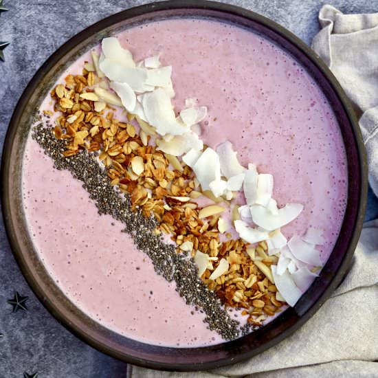 Raspberry Smoothie Bowl - Recipe photo by simmerandsauce
