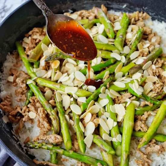 Pork with Asparagus in Oyster sauce - Recipe photo by SweetCaramelSunday