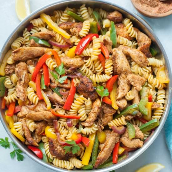 Chicken Fajita Pasta - Recipe photo by everyday-delicious.com