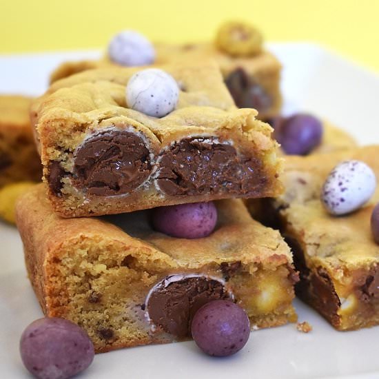 Mini Egg Cookie Bars - Recipe photo by lightscamerabake