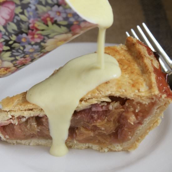 rhubarb (or strawberry rhubarb) pie - Recipe photo by christinascucina