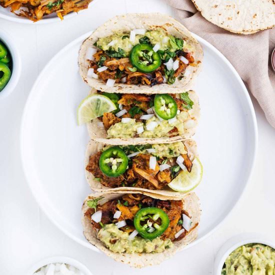 Jackfruit carnitas (v/gf) - Recipe photo by brokebankvegan