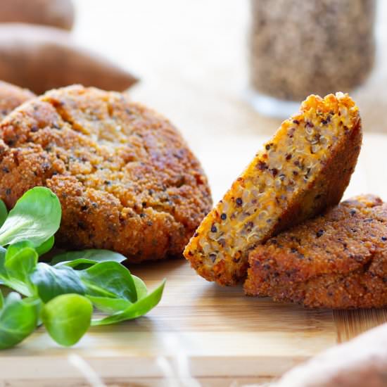 Sweet potato and quinoa cakes - Recipe photo by mecooks.com
