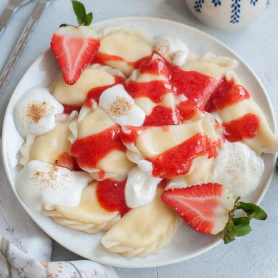 Sweet cheese pierogi - Recipe photo by everyday-delicious.com