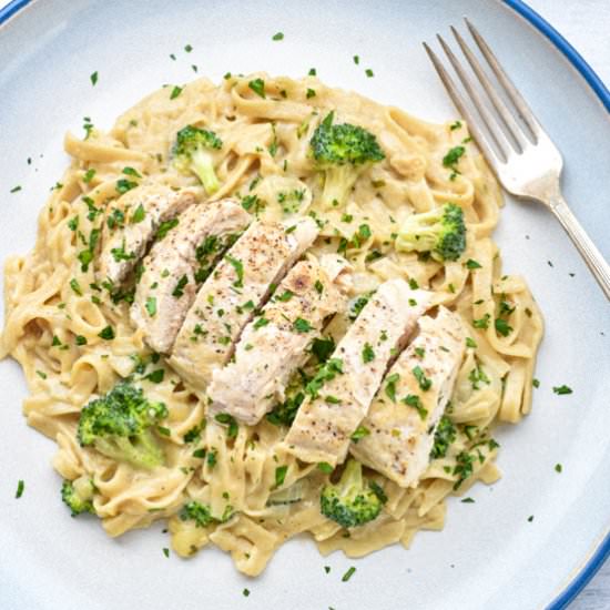 Instant Pot Fettuccine Alfredo - Recipe photo by goodnomshoney