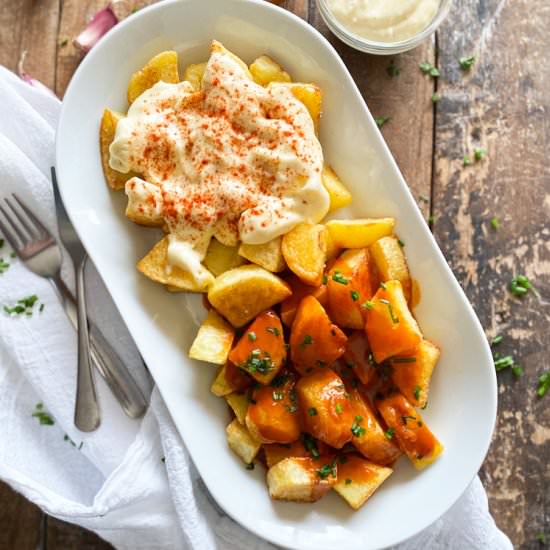 Spanish ¨Divorced¨ Patatas Bravas - Recipe photo by Spain on a Fork