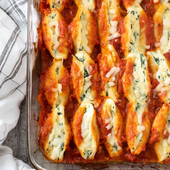 Spinach and Ricotta Stuffed Shells - Recipe photo by flavorthemoments
