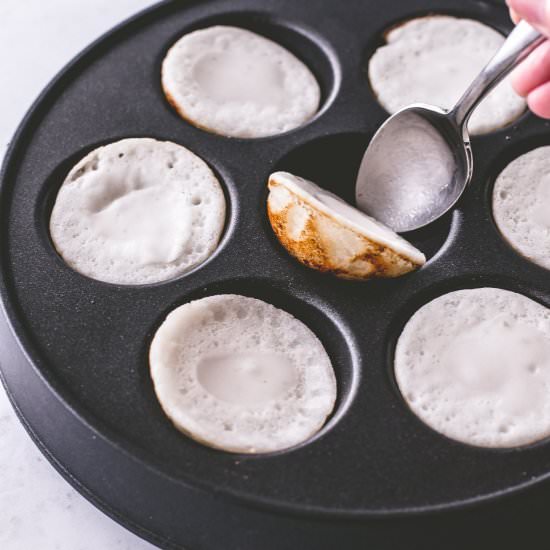 Thai Coconut Pancakes (Kanom Krok) - Recipe photo by InquiringChef