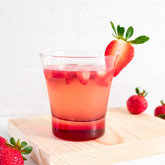 Strawberry martini - Recipe photo by petitedecadence