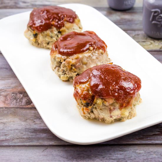 Mini Meatloaf (keto, low-carb) - Recipe photo by jenn@cookwhatyoulove.com