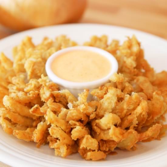 blooming onion - Recipe photo by tipbuzz