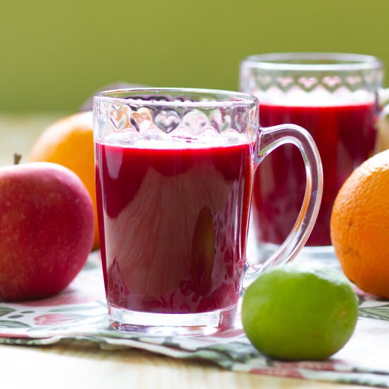 Beet smoothie - Recipe photo by mecooks.com