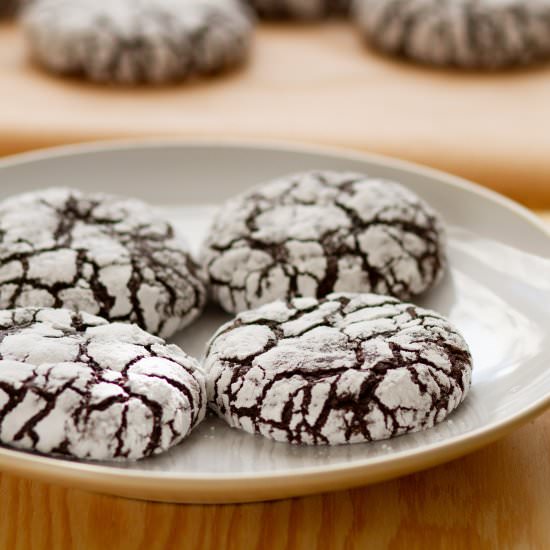Chocolate crinkles - Recipe photo by mecooks.com