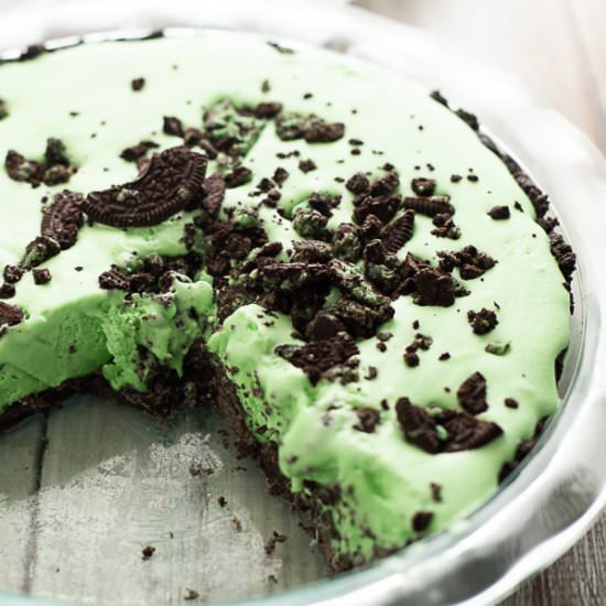 Grasshopper Pie - Recipe photo by thegraciouswife