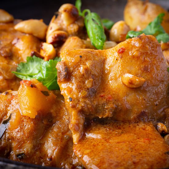 Chicken Massaman Curry - Recipe photo by cheflukaszbabral
