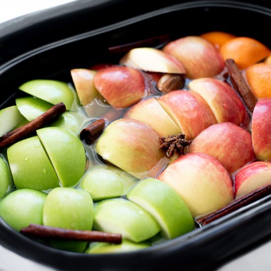 Easy Homemade Crockpot Apple Cider - Recipe photo by Whisk in Wellness