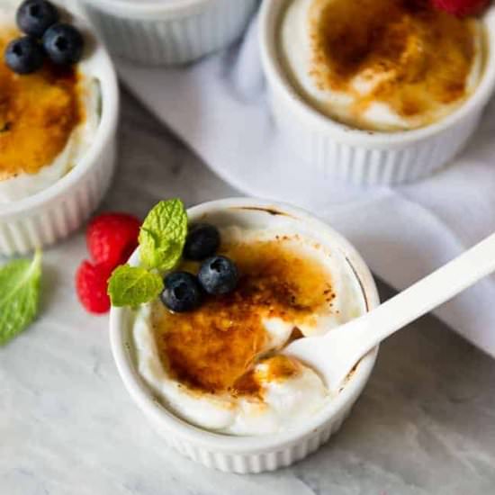 yogurt brulee - Recipe photo by hellonatural