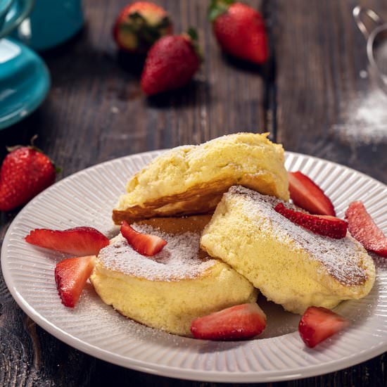 Japanese Souffle Pancakes - Recipe photo by Home Cooking Adventure