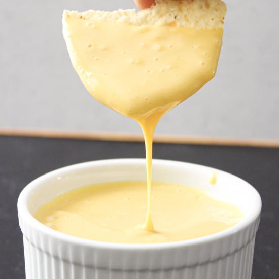 Delicious vegan nacho chese - Recipe photo by DamnTastyVegan