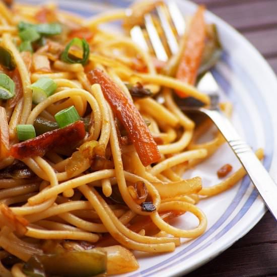 Veg Hakka Noodles - Recipe photo by blend with spices