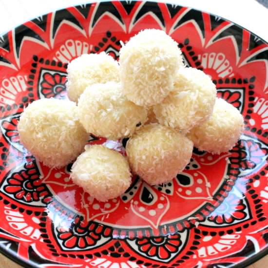 Coconut-white Chocolate Pralines - Recipe photo by Pane-Bistecca