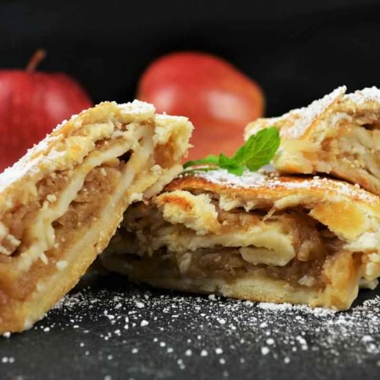 Apple Shortcrust Pastry Recipe - Recipe photo by timeaskitchen