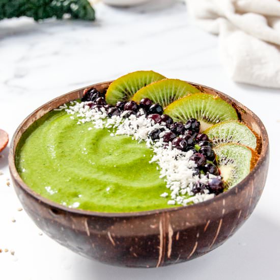 Matcha Smoothie Bowl - Recipe photo by Plant-Powered Cooking