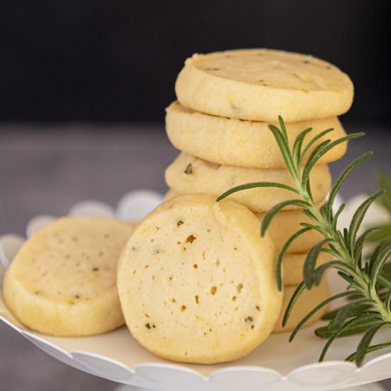 Rosemary with lemon shortbread - Recipe photo by Mycookiejourney