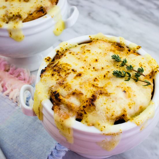 French Onion Soup (Keto) - Recipe photo by jenn@cookwhatyoulove.com