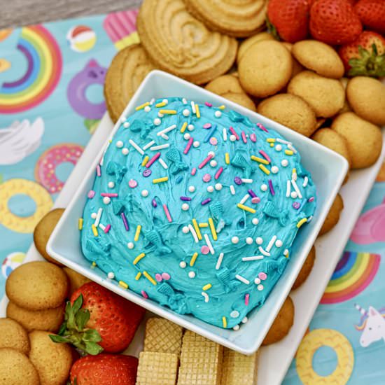 Mermaid Dunkaroo Dip Recipe - Recipe photo by Everything Pretty