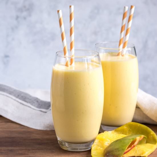 Mango Shake - Recipe photo by veggie desserts
