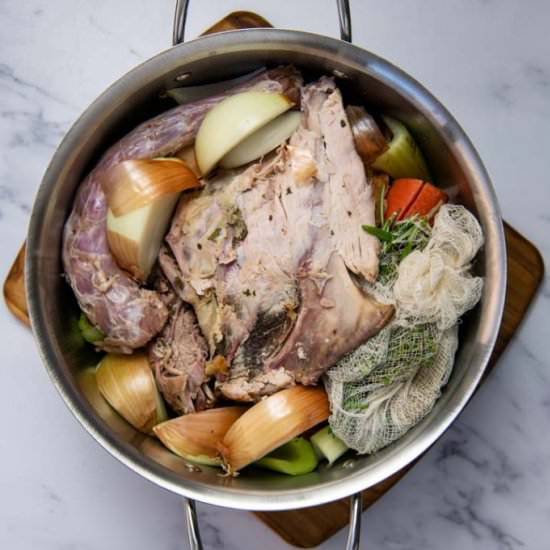 How to Make Stock - Recipe photo by cookcraftcultivate
