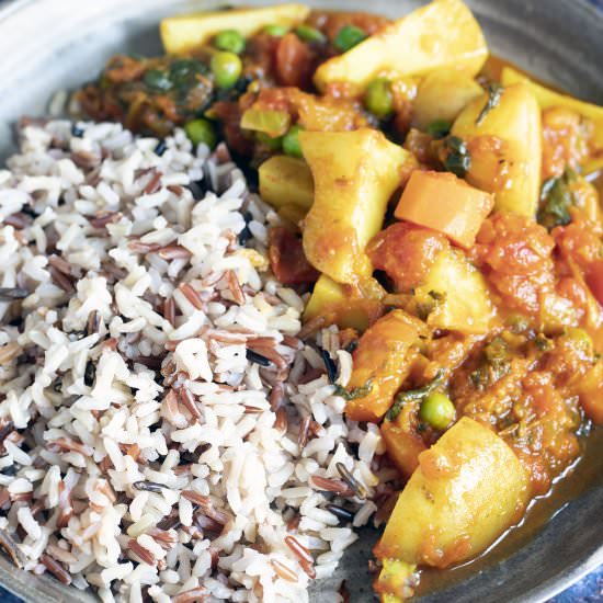 Mixed vegetable curry - Recipe photo by Mandy Sneaky Veg