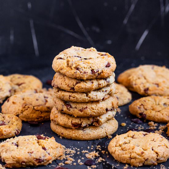 Vegan Chocolate Chip Cookies - Recipe photo by anniesnomsblog