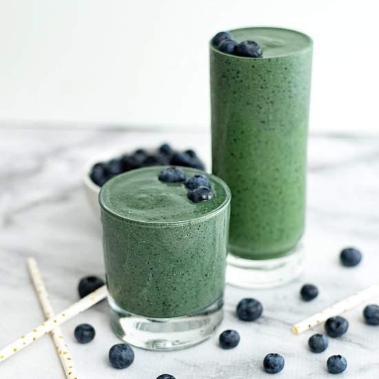 Healthy Blueberry Spinach Smoothie - Recipe photo by BitesOfWellness