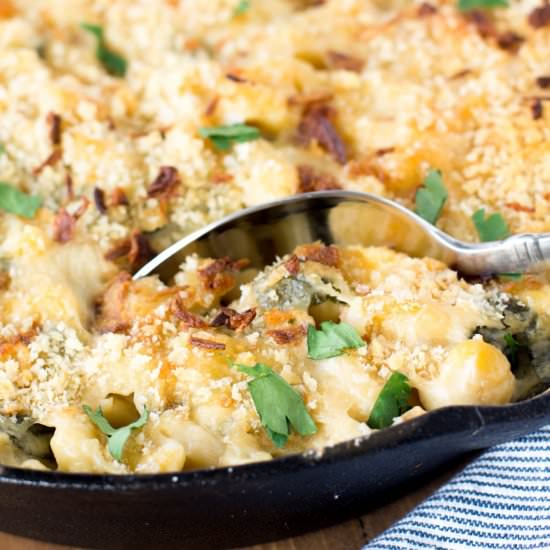 Spinach Mac and Cheese - Recipe photo by Kelli @ Hungry Hobby