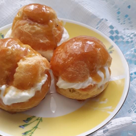 Apple Pie puffs - Recipe photo by chilliesandlime