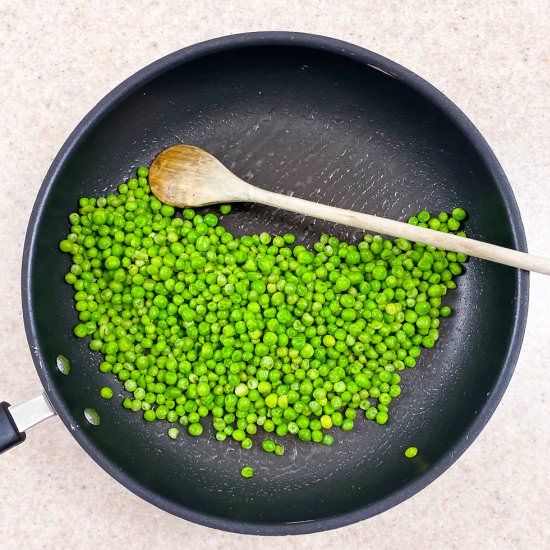 Perfect Peas - Recipe photo by Lisa G Cooks