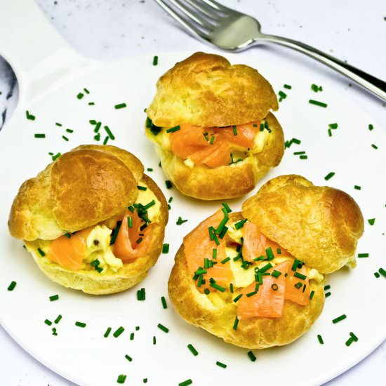 Choux buns with smoked salmon - Recipe photo by Culinaire bagage