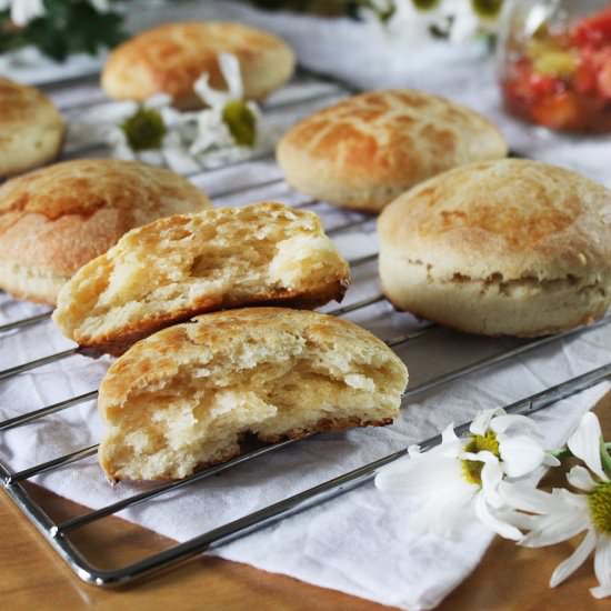 Easy biscuits - Recipe photo by hornoMX