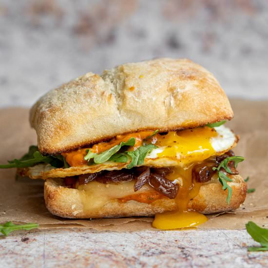Spicy fried egg sandwich - Recipe photo by cherryonmysundae