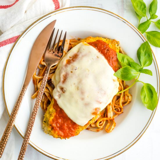 Healthy Keto Chicken Parmigiana - Recipe photo by TheDeliciousSpoon