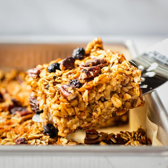 Vegan Carrot Cake Oatmeal Bake - Recipe photo by Shuangys Kitchensink
