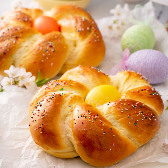 Italian Easter Bread - Recipe photo by Lemon blossoms