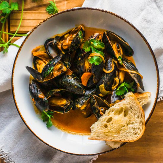 Curried Mussels - Recipe photo by thedanareneeway